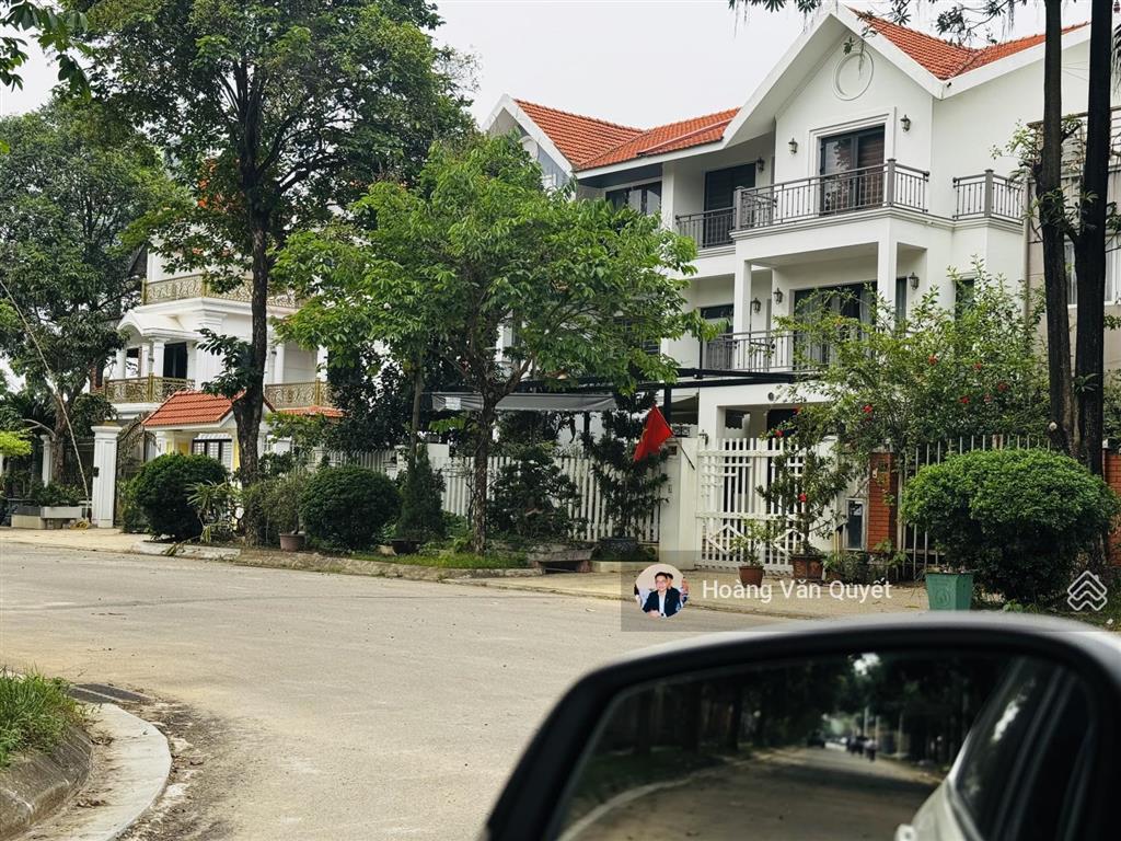Biệt thự 242m2 hoa bằng lăng khu đô thị long việt nội thất đẹp xịn, giá bán 19,9 tỷ.  0962 202 ***