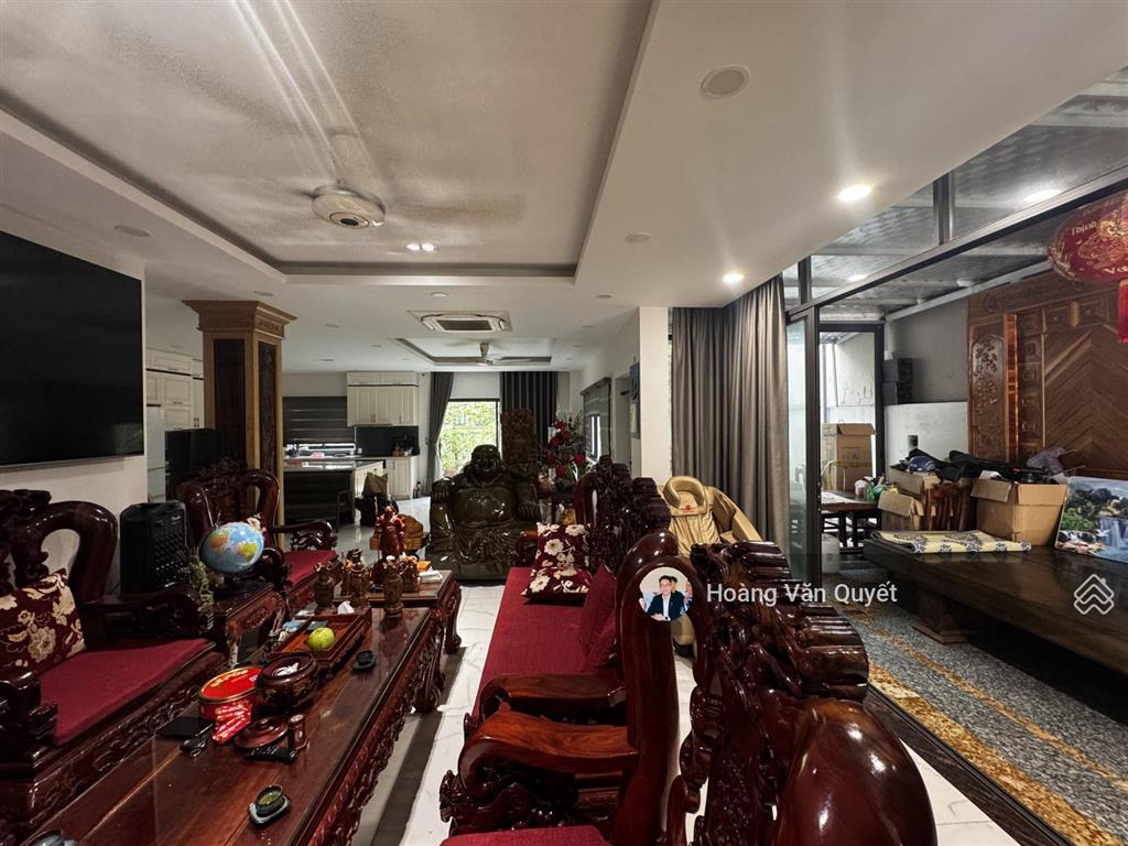 Biệt thự 242m2 hoa bằng lăng khu đô thị long việt nội thất đẹp xịn, giá bán 19,9 tỷ.  0962 202 ***