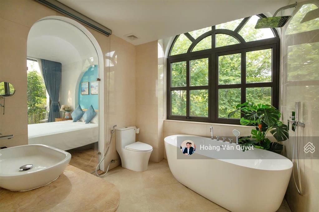 Bán biệt thự 180m2 venus resort 4 ngủ nội thất mới đẹp,cho thuê tốt tỷ lệ lấp đầy cao. 0962 202 ***
