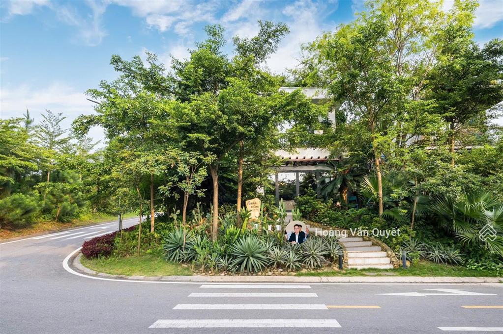 Bán biệt thự 180m2 venus resort 4 ngủ nội thất mới đẹp,cho thuê tốt tỷ lệ lấp đầy cao. 0962 202 ***