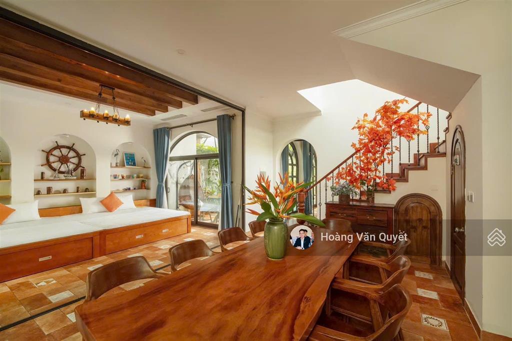 Bán biệt thự 180m2 venus resort 4 ngủ nội thất mới đẹp,cho thuê tốt tỷ lệ lấp đầy cao. 0962 202 ***