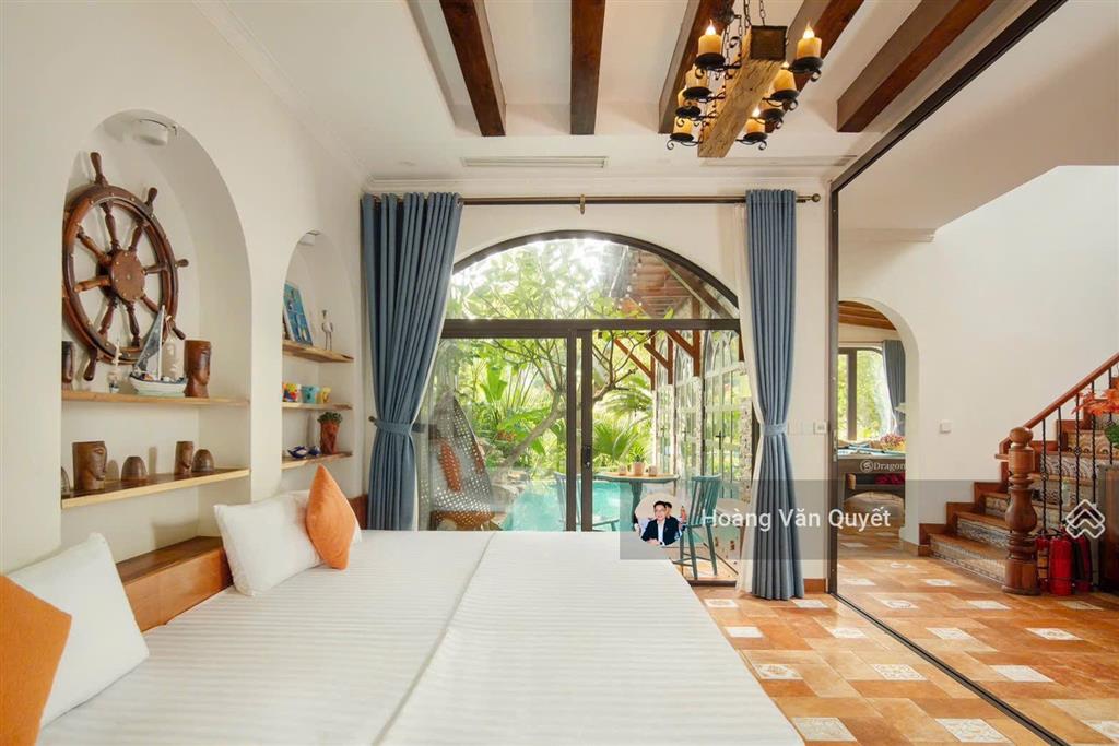Bán biệt thự 180m2 venus resort 4 ngủ nội thất mới đẹp,cho thuê tốt tỷ lệ lấp đầy cao. 0962 202 ***