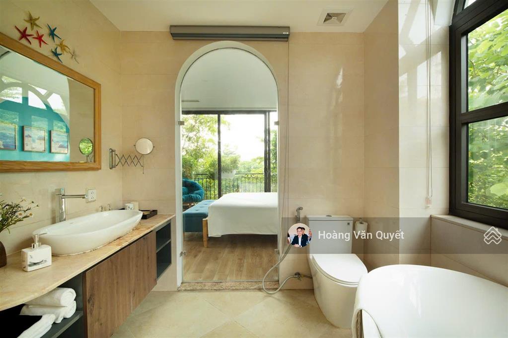 Bán biệt thự 180m2 venus resort 4 ngủ nội thất mới đẹp,cho thuê tốt tỷ lệ lấp đầy cao. 0962 202 ***