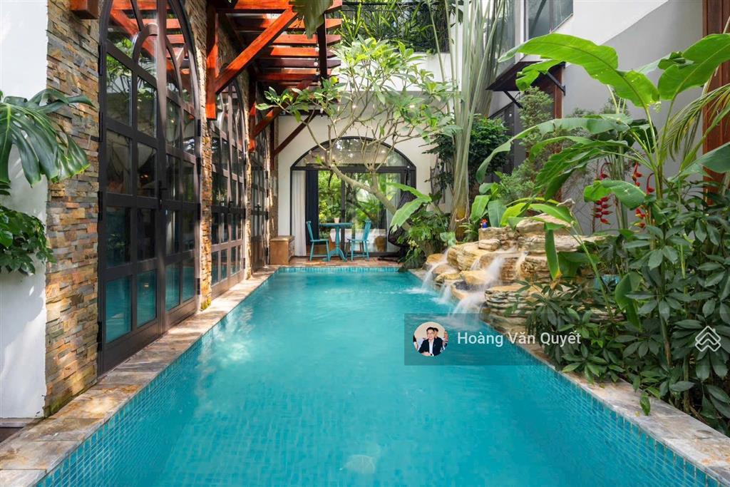Bán biệt thự 180m2 venus resort 4 ngủ nội thất mới đẹp,cho thuê tốt tỷ lệ lấp đầy cao. 0962 202 ***