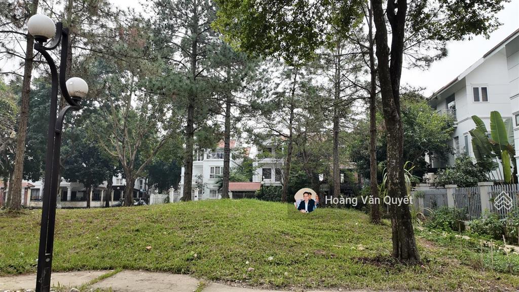 Bán biệt thự góc 237m2 view đồi thông, nhà hoàn thiện và cho thuê. giá bán 6xtr/m2 gặp chính chủ