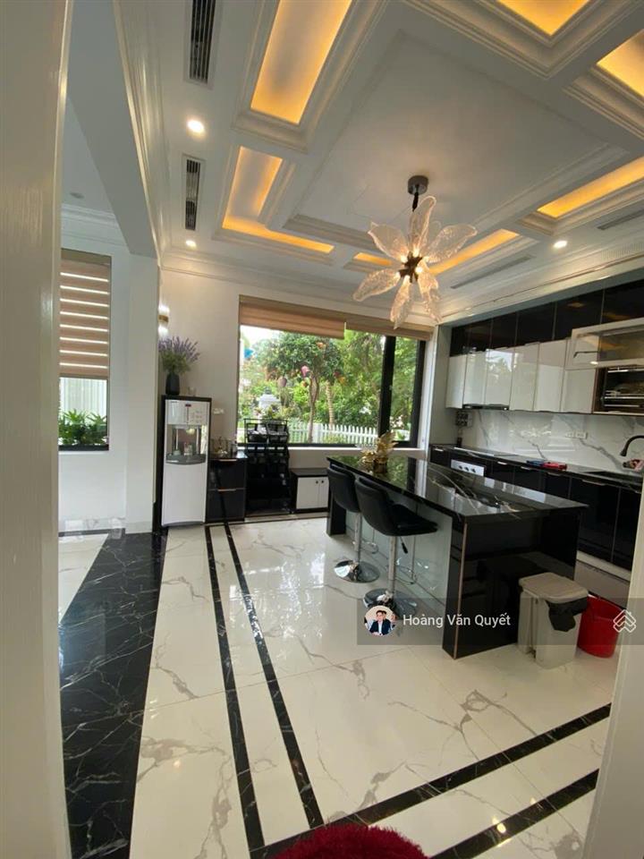 Bán dinh thự 450m2 flamingo đại lải resort mặt hồ 8 ngủ, sổ lâu dài, giá siêu tốt.  0962 202 ***