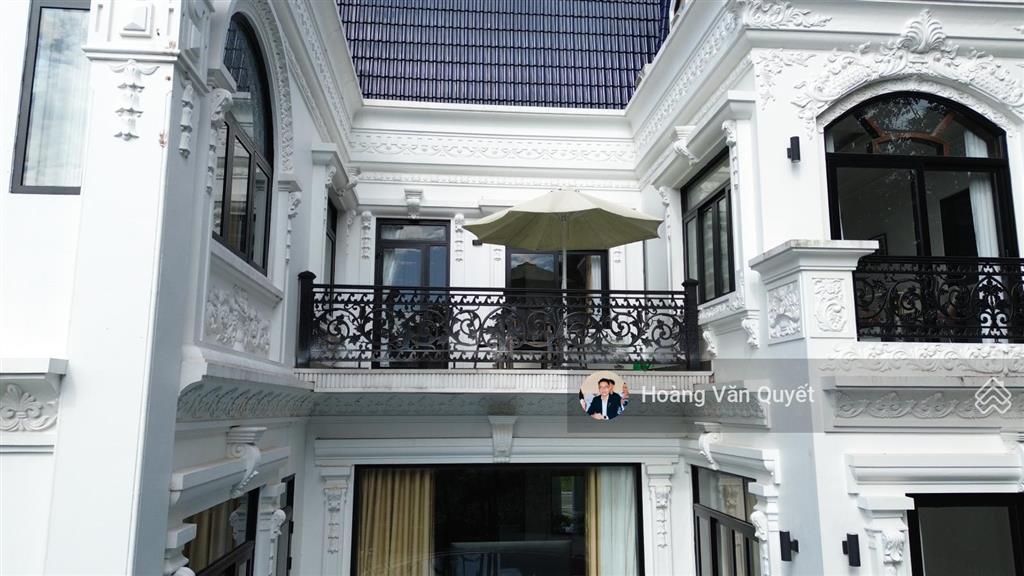Bán dinh thự 450m2 flamingo đại lải resort mặt hồ 8 ngủ, sổ lâu dài, giá siêu tốt.  0962 202 ***