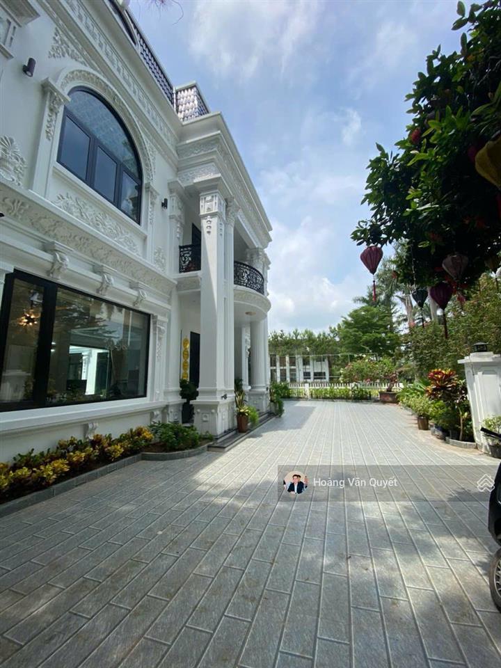 Bán dinh thự 450m2 flamingo đại lải resort mặt hồ 8 ngủ, sổ lâu dài, giá siêu tốt.  0962 202 ***