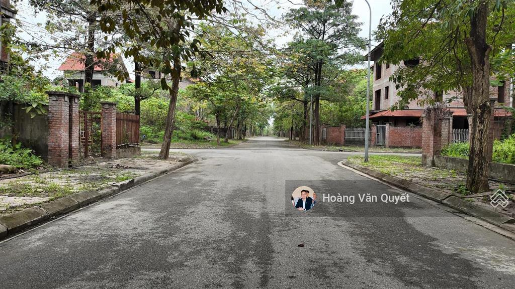 Bán biệt thự song lập 182m2 xây thô khu đô thị quang minh giá 11,8 tỷ hđmb.  0962 202 ***