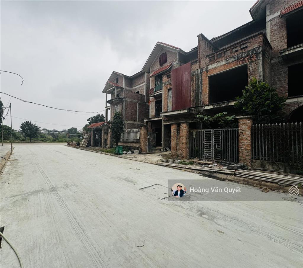 Bán biệt thự song lập 182m2 xây thô khu đô thị quang minh giá 11,8 tỷ hđmb.  0962 202 ***