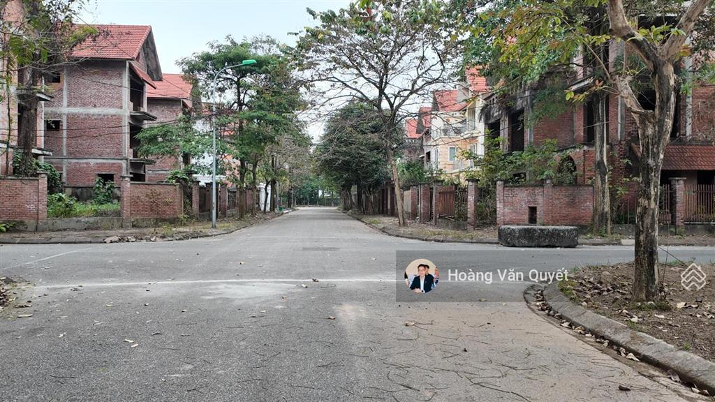 Bán biệt thự 360m2 vinaconex2 đã xây thô giá đầu tư cực tốt 50 triệu/m2.  0962 202 ***