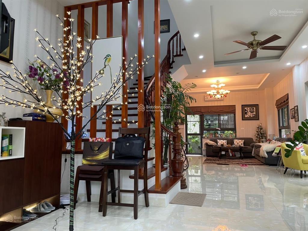 Bán biệt thự vinhomes thăng long, dt 129m2 hoàn thiện nội thất đẹp giá rẻ nhất thị trường 18.5 tỷ