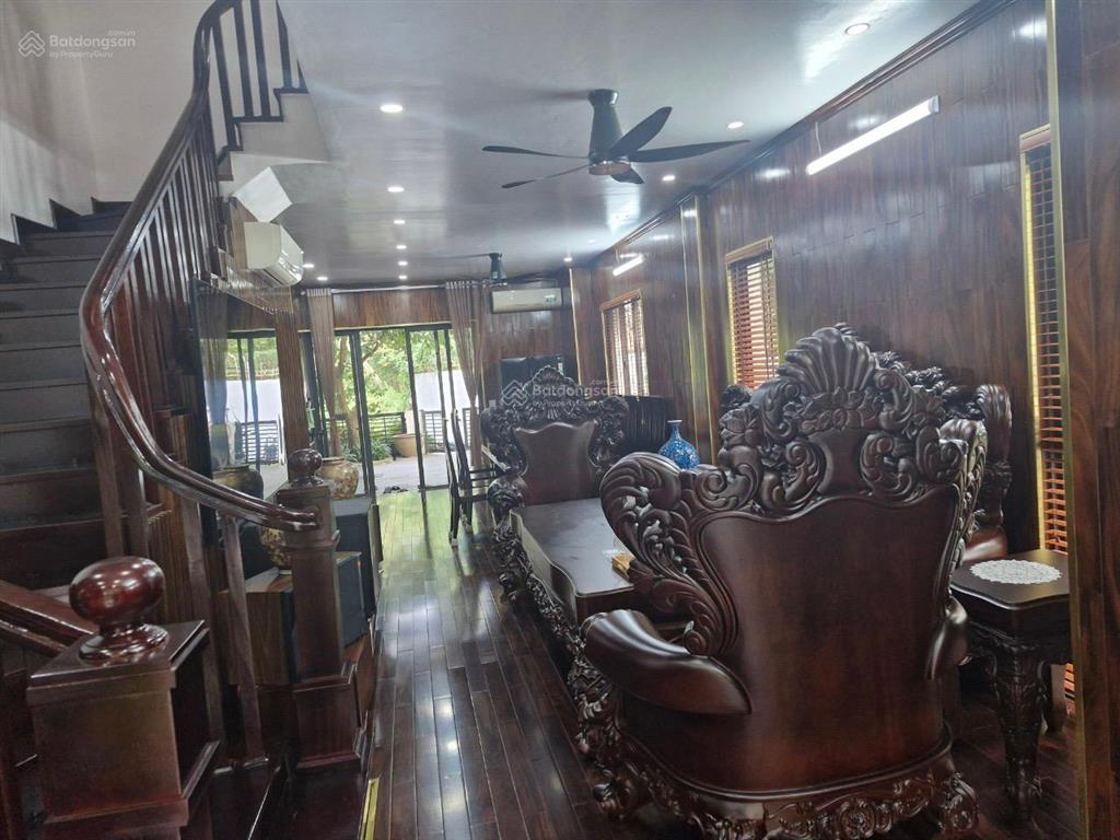 Bán biệt thự góc vinhomes thăng long 154m2 hoàn thiện nội thất cao cấp, giá 28 tỷ  0973 357 ***