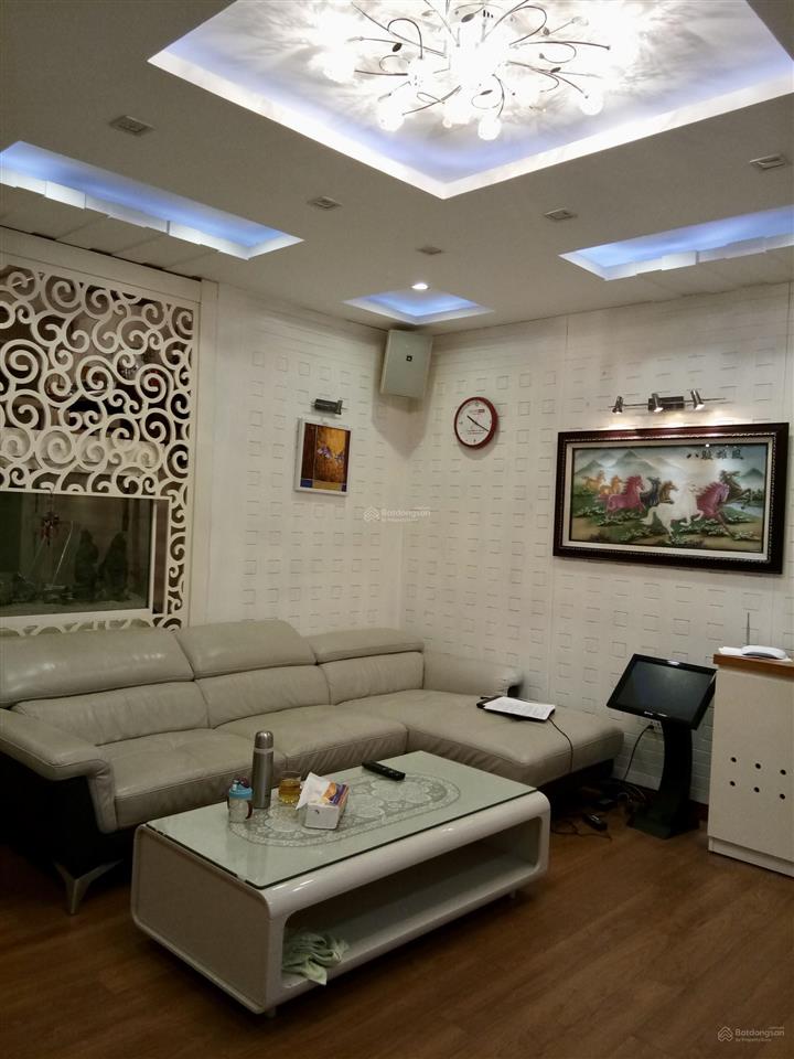 Siêu hiếm bán căn hộ cao cấp 85m2, thiết kế 3 ngủ, view trọn hồ tây cách hồ 50m sổ đỏ chính chủ