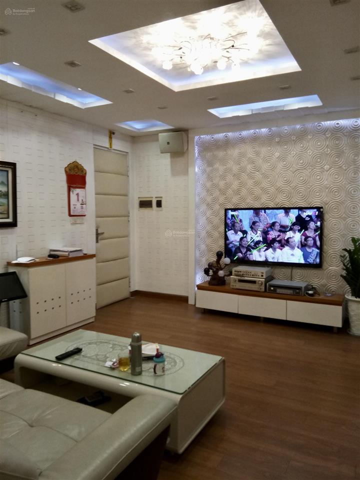 Siêu hiếm bán căn hộ cao cấp 85m2, thiết kế 3 ngủ, view trọn hồ tây cách hồ 50m sổ đỏ chính chủ