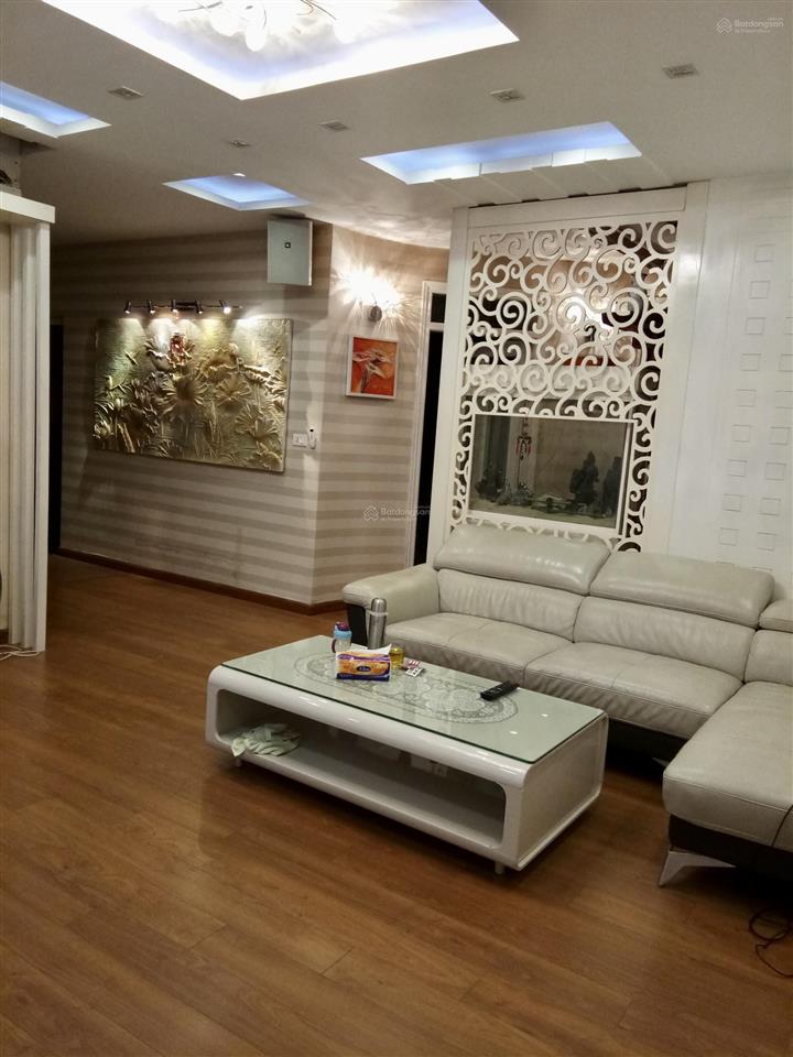 Siêu hiếm bán căn hộ cao cấp 85m2, thiết kế 3 ngủ, view trọn hồ tây cách hồ 50m sổ đỏ chính chủ