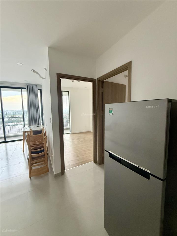 Bán căn hộ tầng cao view sông thoáng mát 70m2 2pn 2wc giá 4.2 tỷ