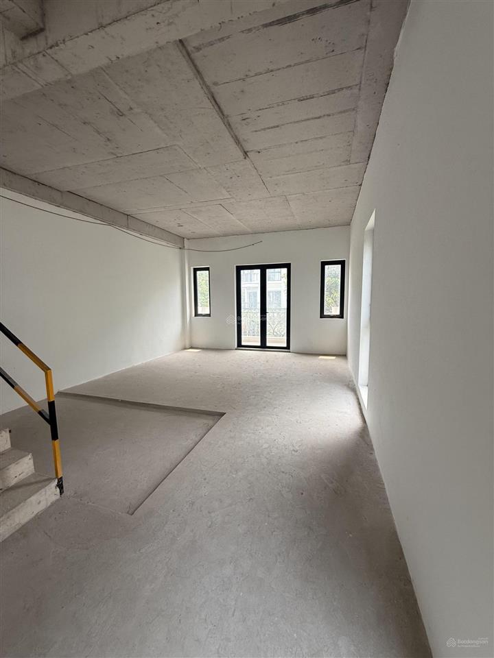 Bán gấp nhà phố classia 5x19 ~ 95m2 giá chỉ 17.5tỷ còn thương lượng nhà thô tiện decor theo ý thích