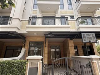 Bán gấp nhà phố classia 5x19 ~ 95m2 giá chỉ 17.5tỷ còn thương lượng nhà thô tiện decor theo ý thích