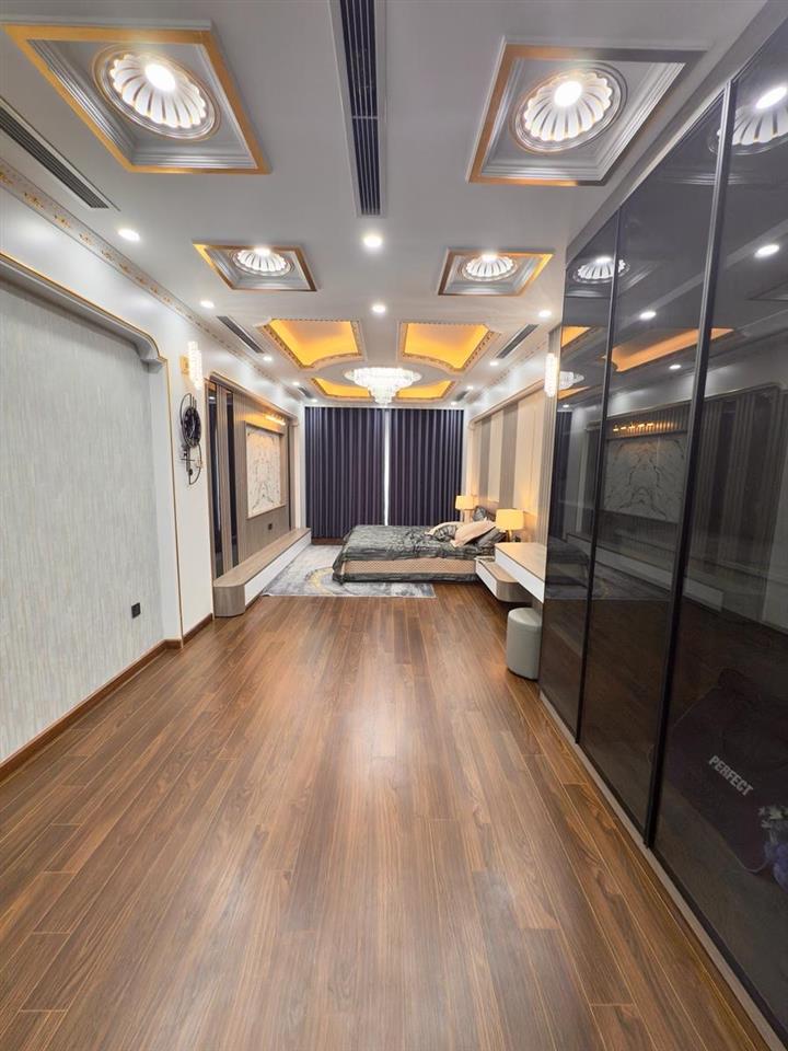 Bán nhà nguyễn khánh toàn 53m 4 tầng ngõ ô tô thông kinh doanh tốt giá 14 tỷ