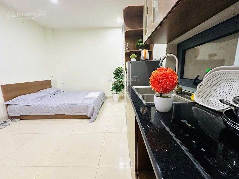 Diện tích 28m2 phòng 1 ngủ 1 khách trần thái tông cầu giấy 4,4 triệu ban công