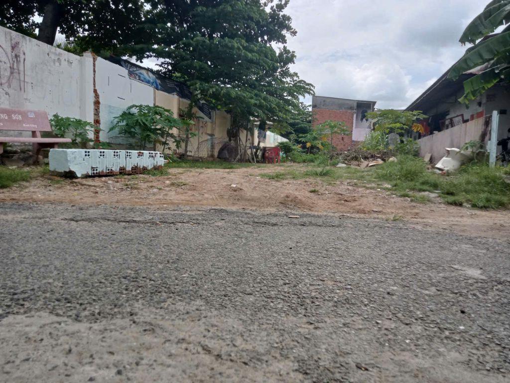 ĐẤT ĐẸP 215M2, XÂY 5 TẦNG, ĐƯỜNG Ô TÔ CHỈ 9.3T, LINH TRUNG THỦ ĐỨC