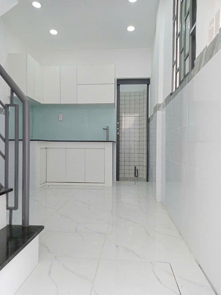 Nhà mới ở ngay Chợ Thủ Đức, Linh Chiểu 13M2, 2 Tầng chỉ 2.05T