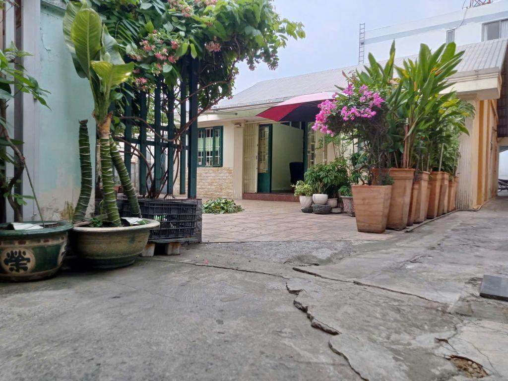 NHÀ NGON, KẾ BÊN CHỢ THỦ ĐỨC, LINH CHIỂU, NHÀ 280M2, 6PN, CHỈ 15.2T