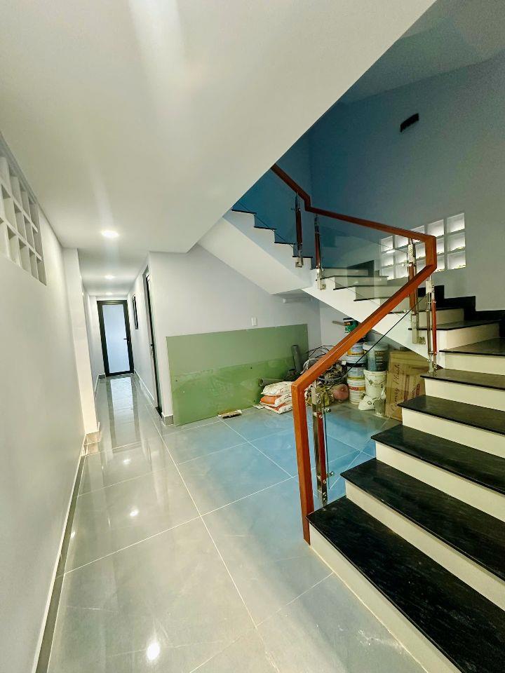 14 PHÒNG CHDV, 5 TẦNG, 102M2, DÒNG TIỀN 700 TRIỆU-12.5T TRƯỜNG THỌ THỦ ĐỨC