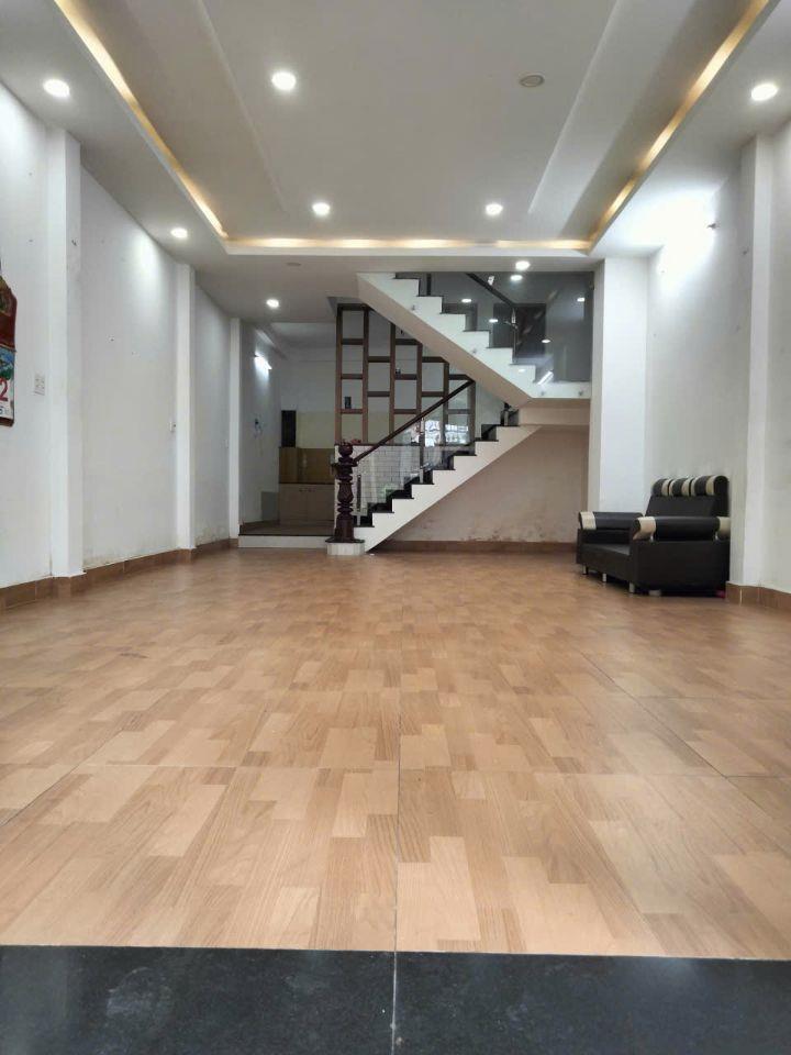 Nhà 3 Tầng, 91M2, chỉ 6.69T, gần Chợ Linh Trung, Thủ Đức