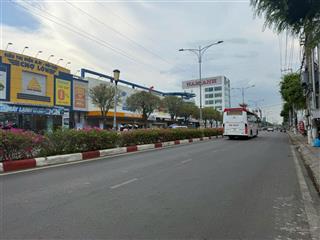 Cho thuê nhà mặt tiền ấp bắc, mặt tiền 15m, tuyến đường đông đúc