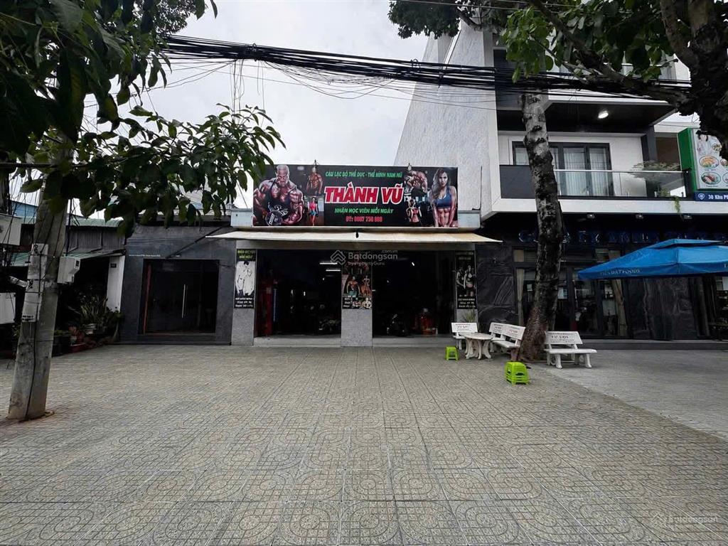 Bán nhà mặt tiền đường nguyễn văn nguyễn, thuận tiện kinh doanh mọi ngành nghề