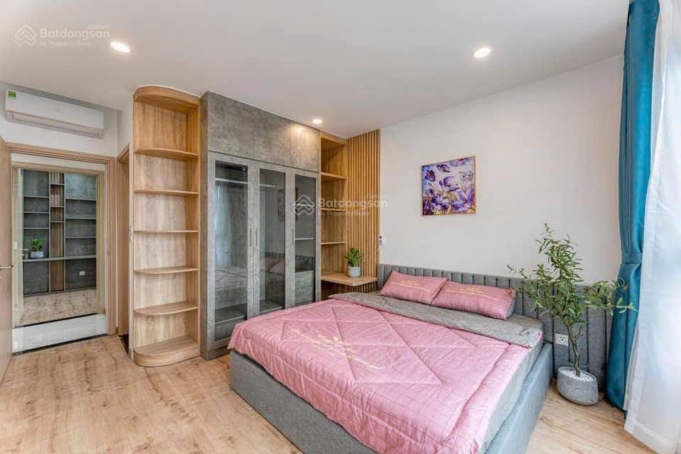 Cho thuê nhanh cc riviera point 2pn chỉ 18triệu đầy đủ nội thất vào ở liền được  0914 574 ***