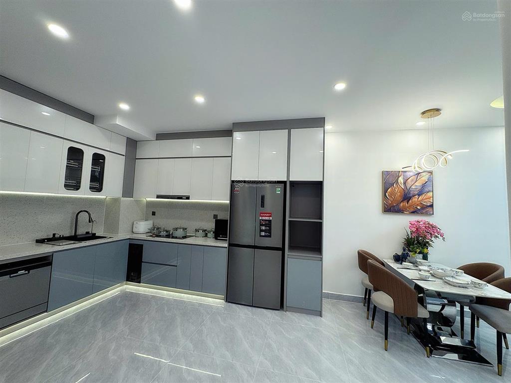 Cần bán nhanh căn hộ sky garden 3, pmh, q7, nhà mới 100% 2pn  1wc sổ hồng trao tay 0914 574 ***