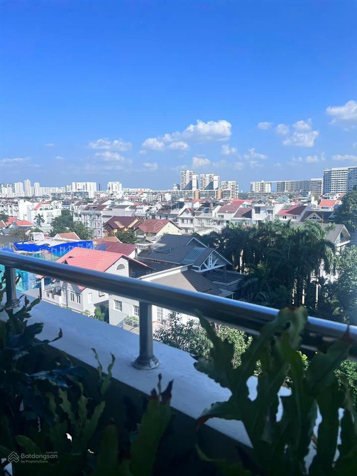 Bán căn hộ chung cư mỹ khánh 118m2 nội thất cao cấp mới 100% 3pn view thoáng, giá 11,5 tỷ