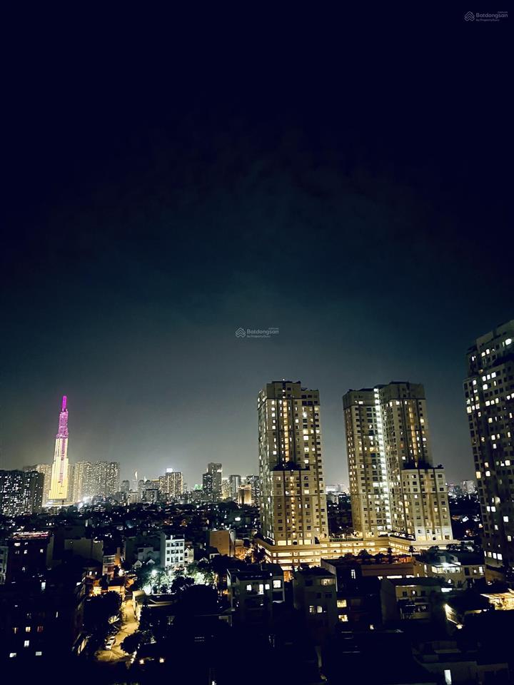 Chính chủ bán cc thủ thiêm sky, trung tâm thảo điền, view landmark , sổ đỏ , ban công đông nam