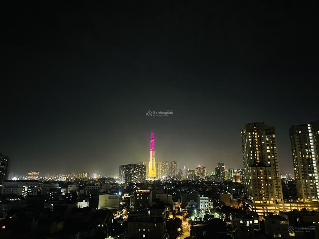 Chính chủ bán cc thủ thiêm sky, trung tâm thảo điền, view landmark , sổ đỏ , ban công đông nam