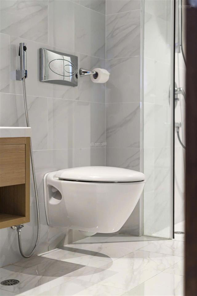 Tôi cần cho thuê căn hộ 5* 1 pn đà nẵng wyndham view biển 68 m2 giá 30 triệu/tháng.  0766 827 ***.
