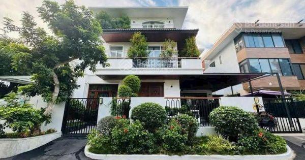 Tôi cần bán biệt thự biển 650 m2 mặt tiền cách biển mỹ khê đà nẵng 100 m giá 157 tỷ  0766 827 ***