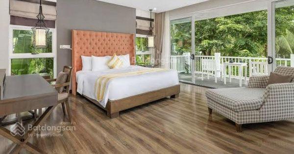 Tôi cần bán biệt thự biển 650 m2 mặt tiền cách biển mỹ khê đà nẵng 100 m giá 157 tỷ  0766 827 ***