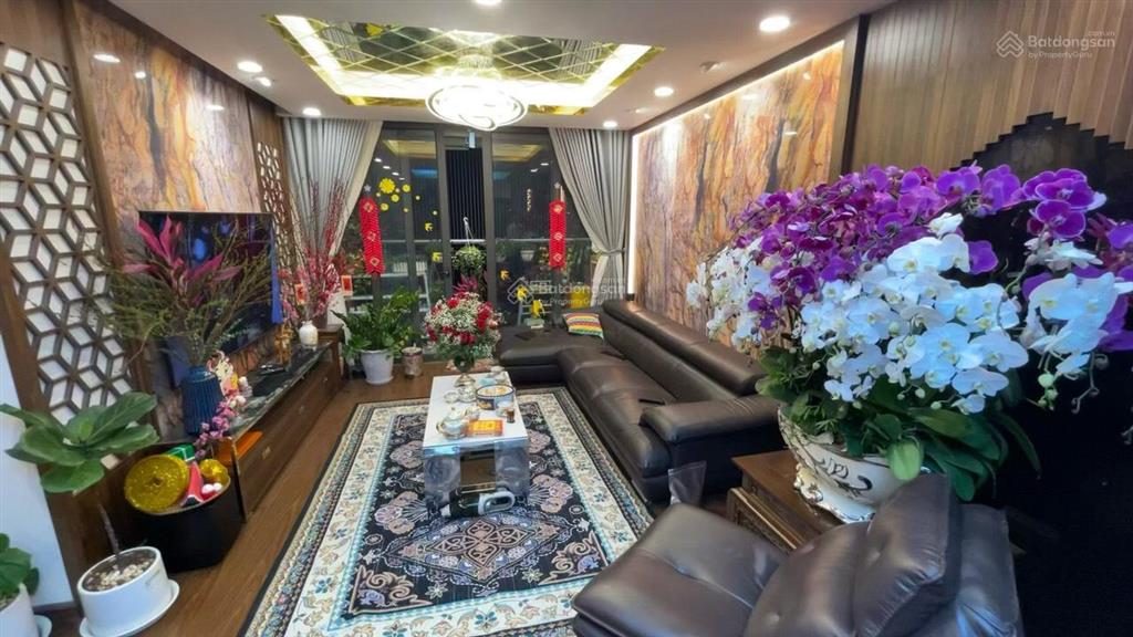 Bán căn 90m2 thống nhất complex, 3n2vs, ban công đn, full nội thất xịn, tầng trung, view thoáng