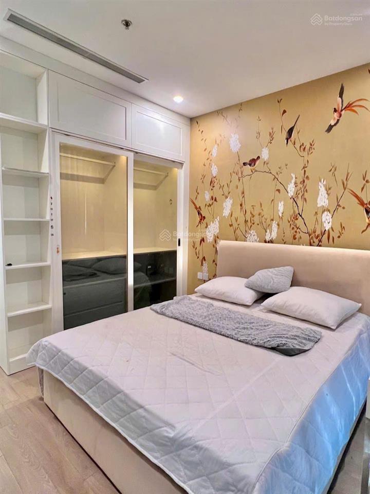 Bán căn 90m2 thống nhất complex, 3n2vs, ban công đn, full nội thất xịn, tầng trung, view thoáng