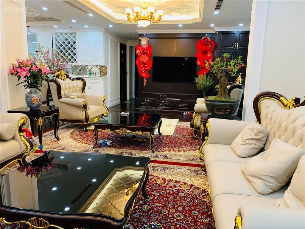 Penthouse 24t1 trung hòa nhân chính, 274m2, thiết kế 5 ngủ 5 vệ sinh, nội thất cơ bản
