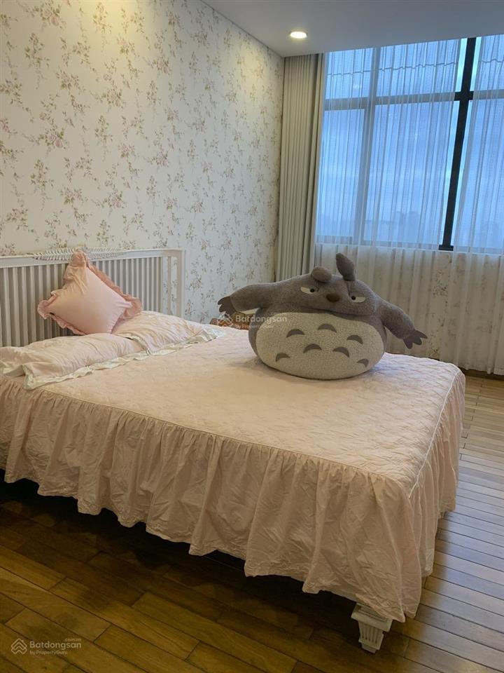 Penthouse siêu đẹp 24t1 trung hòa nhân chính, 274m2, thiết kế 5 ngủ 3 vệ sinh, full nội thất