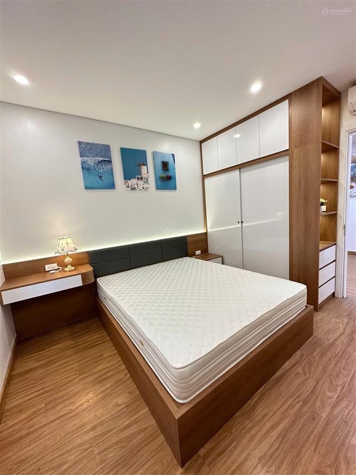 Cần bán căn hộ tòa 17t11 trung hoà nhân chính, 68m2, 2 ngủ 1 vệ sinh, tầng trung, nội thất cơ bản