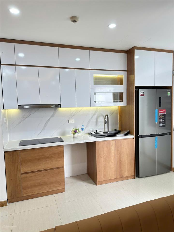 Cần bán căn hộ tòa 17t11 trung hoà nhân chính, 68m2, 2 ngủ 1 vệ sinh, tầng trung, nội thất cơ bản