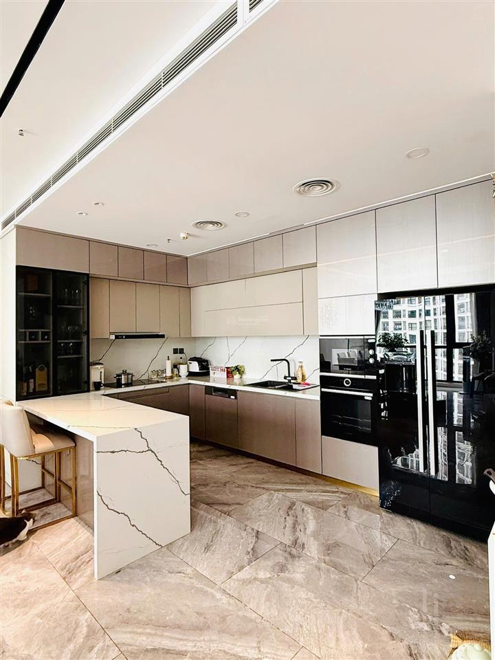 Bán căn hộ 3pn, 3wc, 152m2 tại khu đô thị trung hòa  nhân chính, 11,8 tỷ