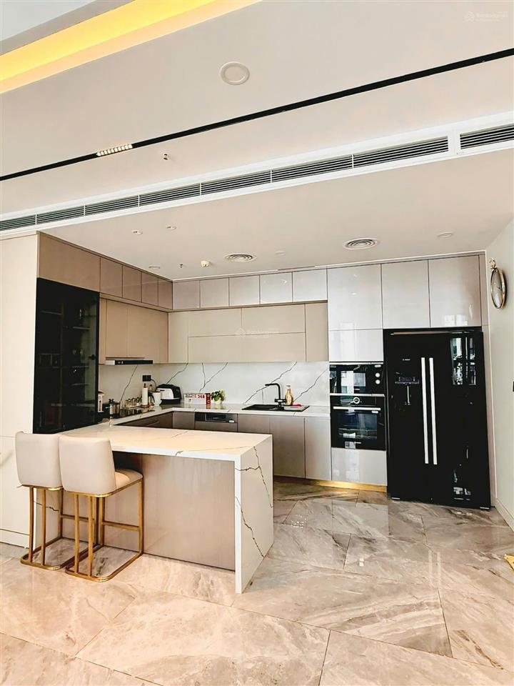 Bán căn hộ 3pn, 3wc, 152m2 tại khu đô thị trung hòa  nhân chính, 11,8 tỷ