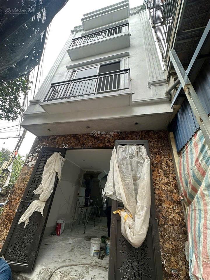Bán nhà 3 tầng, full nội thất mới tinh, giá quanh có 3 tỷ