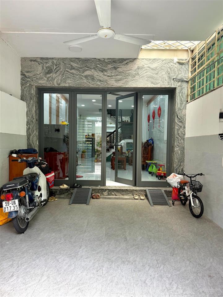 Bán nhà kdc tên lửa, đường 5a yên tĩnh, 4x20m, 4 tầng, gần công viên, nhà đẹp ở ngay
